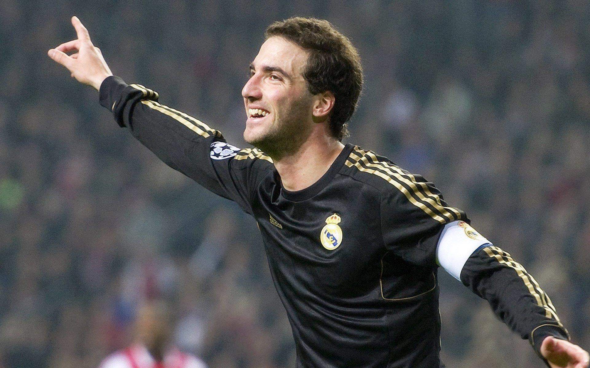 熊猫体育官网|中国速度滑冰队再创佳绩 新星闪耀国际赛场